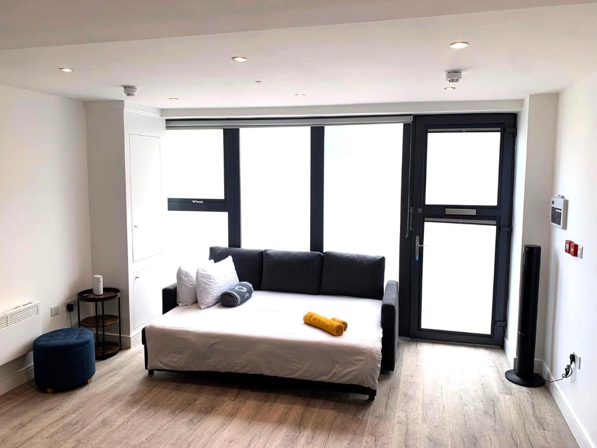 Modern Studio Flat Near Highbury & Islington Station Londra Exterior foto