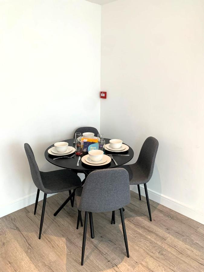 Modern Studio Flat Near Highbury & Islington Station Londra Exterior foto