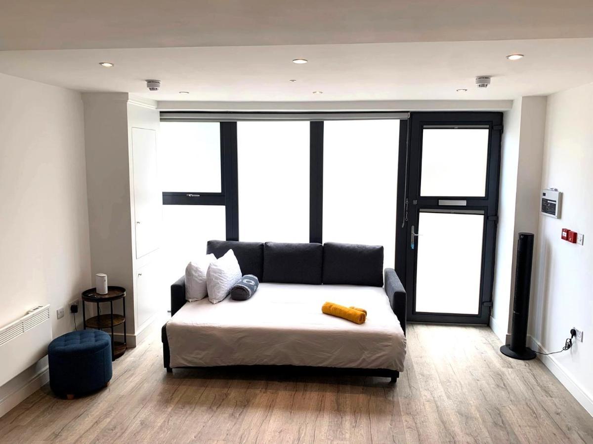 Modern Studio Flat Near Highbury & Islington Station Londra Exterior foto