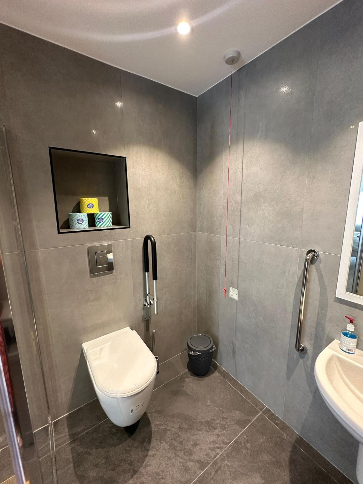 Modern Studio Flat Near Highbury & Islington Station Londra Exterior foto
